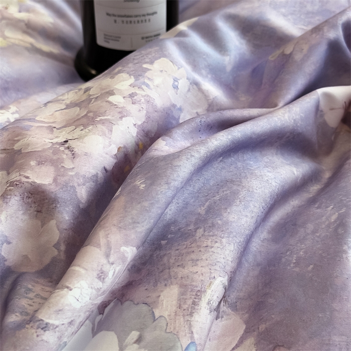 91家纺网 家纺一手货源 找家纺 朵希曼 2026新款全棉贡缎大版数码印花系列 千紫