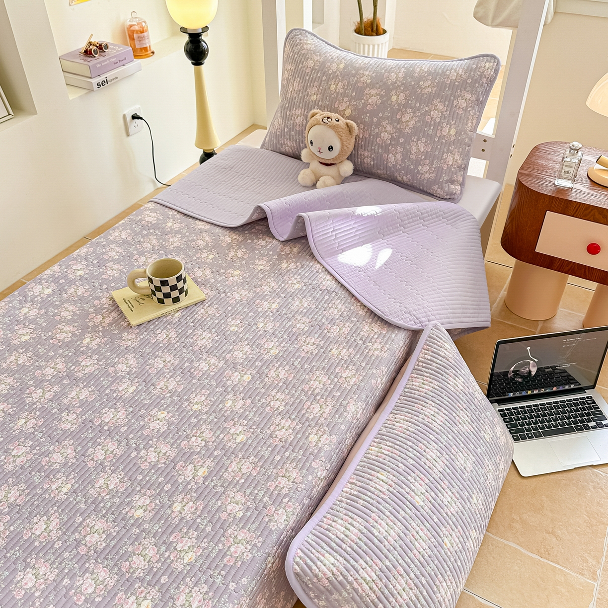 91家纺网 家纺一手货源 找家纺 恒尚居 2025新款A类全棉印花夹棉床盖四季款-系列二 【花田物语】全棉-四季款