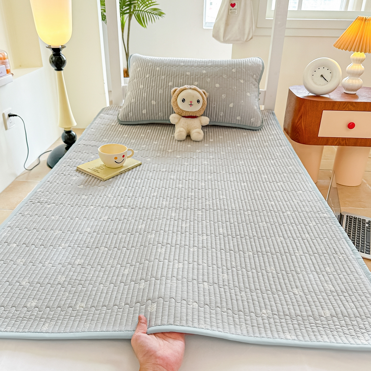 91家纺网 家纺一手货源 找家纺 恒尚居 2025新款A类全棉印花夹棉床盖四季款-系列二 【南瓜点点】全棉-四季款