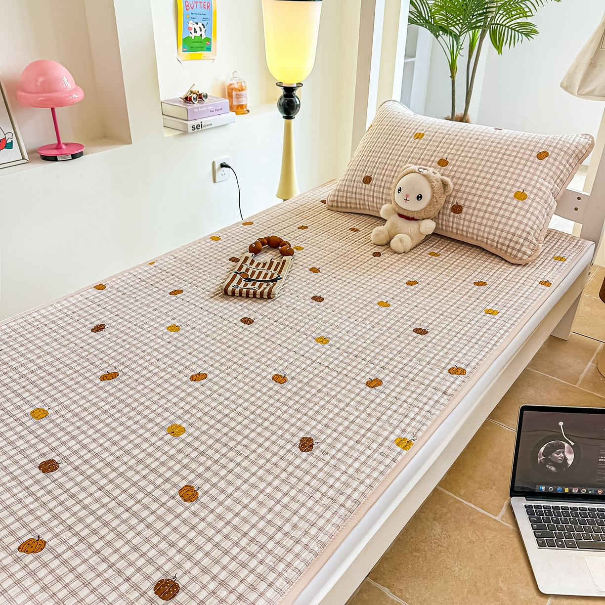 91家纺网 家纺一手货源 找家纺 恒尚居 2025新款A类全棉印花夹棉床盖四季款-系列二 【南瓜奇趣】全棉-四季款