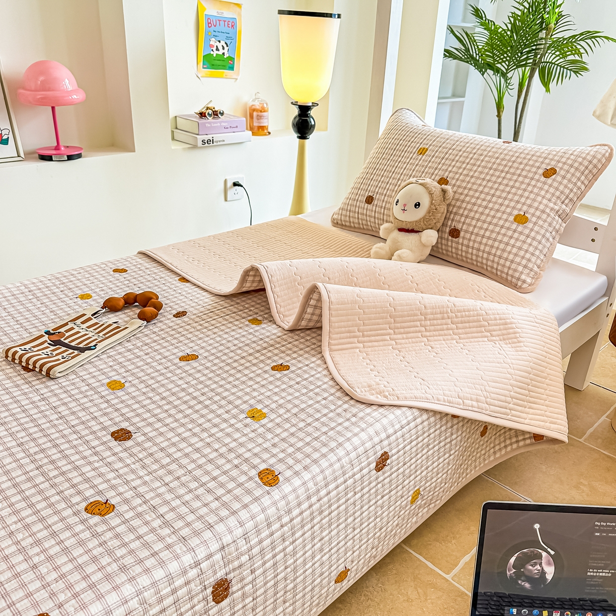 91家纺网 家纺一手货源 找家纺 恒尚居 2025新款A类全棉印花夹棉床盖四季款-系列二 【南瓜奇趣】全棉-四季款