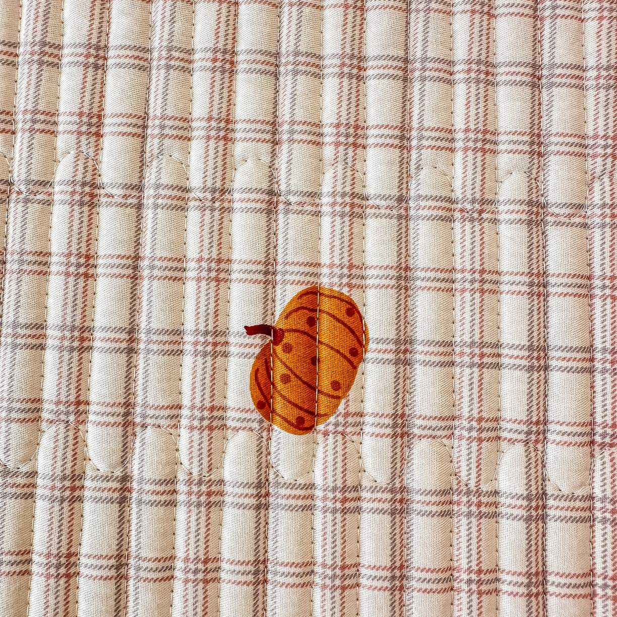 91家纺网 家纺一手货源 找家纺 恒尚居 2025新款A类全棉印花夹棉床盖四季款-系列二 【南瓜奇趣】全棉-四季款