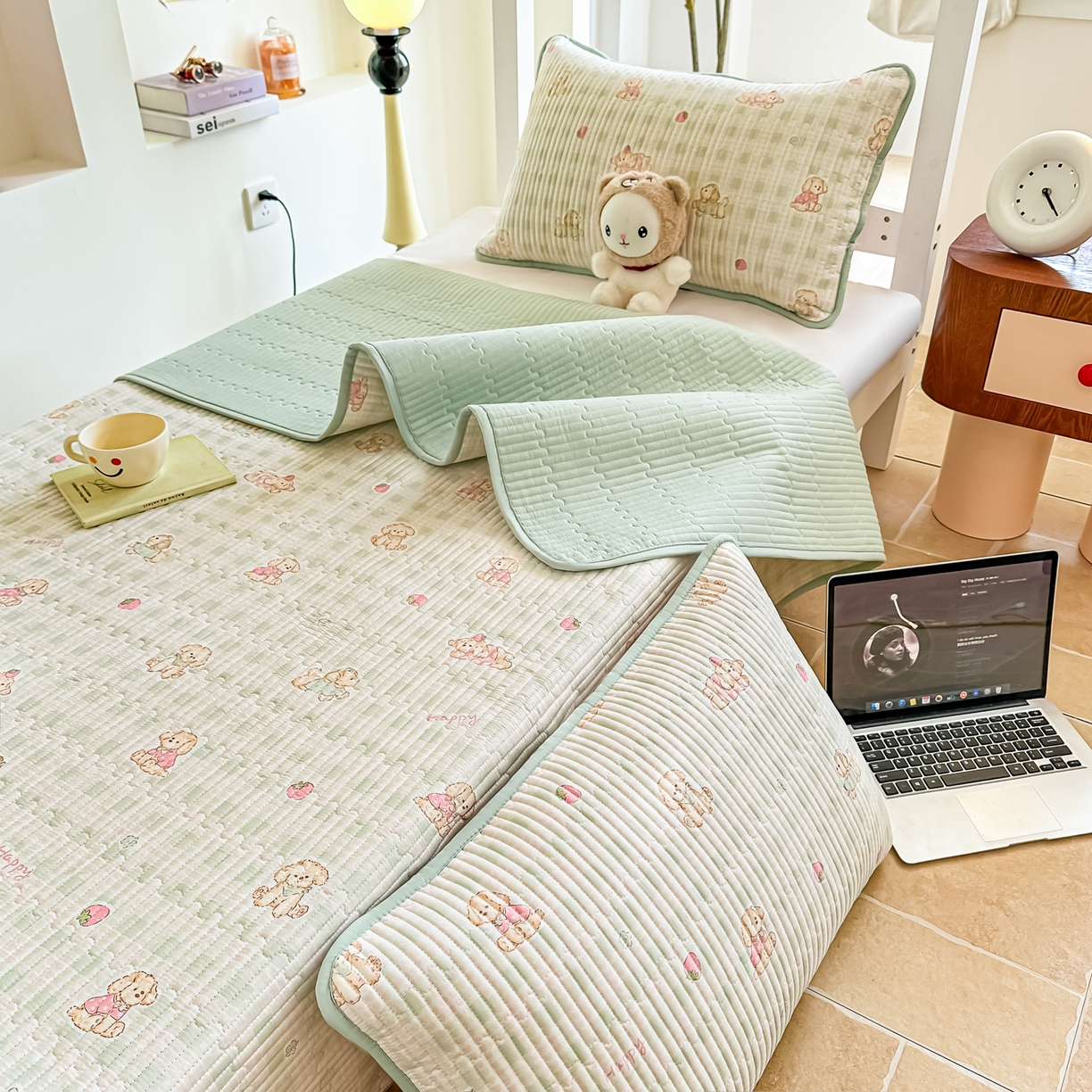 91家纺网 家纺一手货源 找家纺 恒尚居 2025新款A类全棉印花夹棉床盖四季款-系列二 【甜心旺旺】全棉-四季款