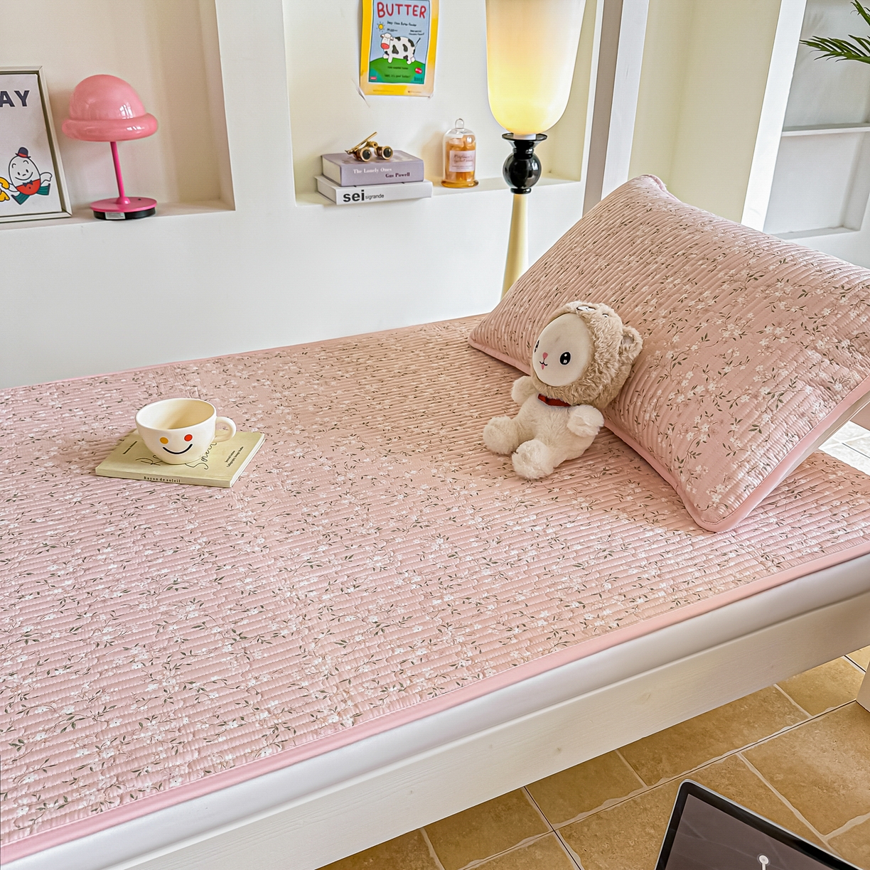 91家纺网 家纺一手货源 找家纺 恒尚居 2025新款A类全棉印花夹棉床盖四季款-系列二 【樱花灿灿】全棉-四季款