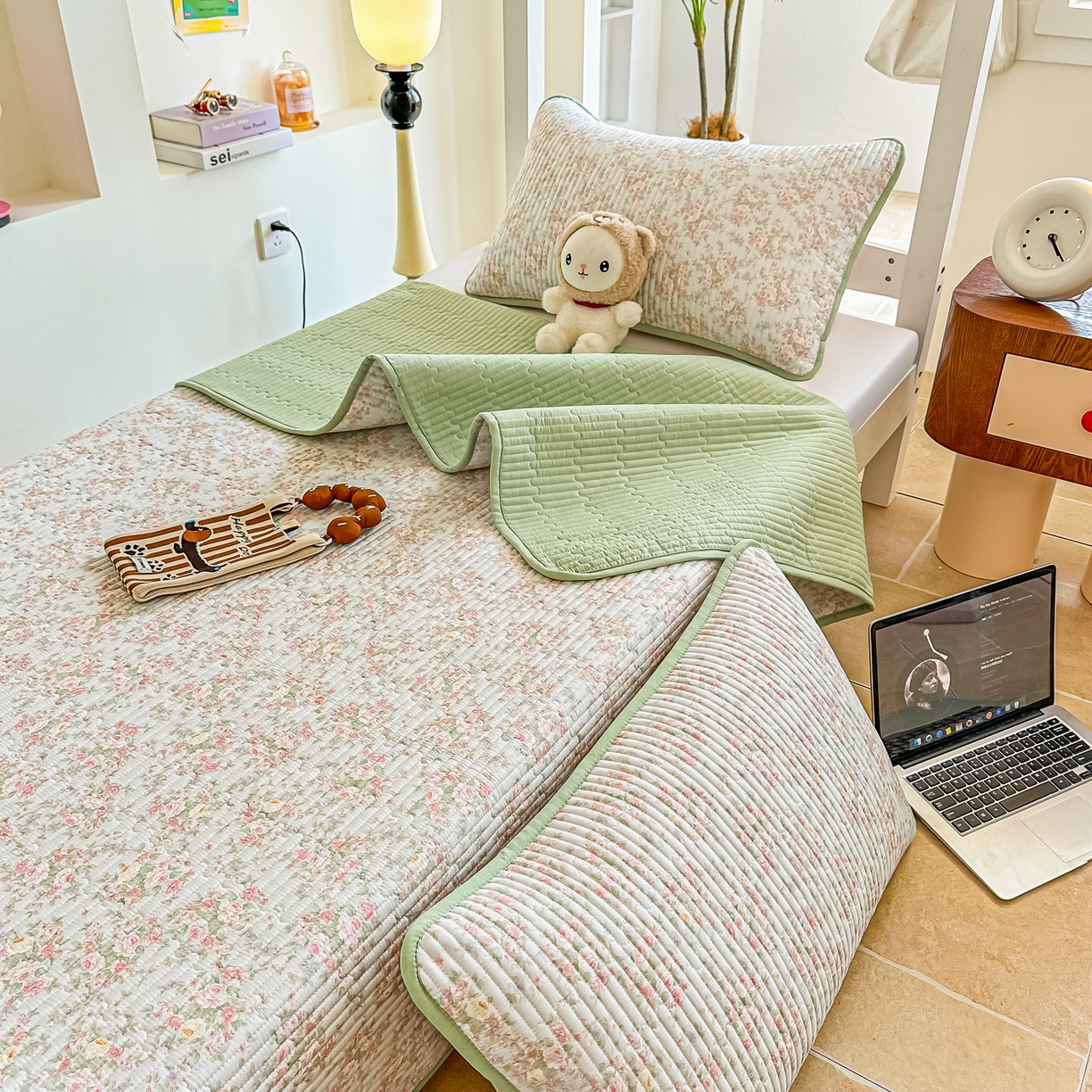 91家纺网 家纺一手货源 找家纺 恒尚居 2025新款A类全棉印花夹棉床盖四季款-系列二 【紫薇花】全棉-四季款