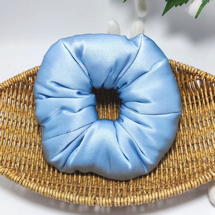 蚕云阁蚕丝家居 2025新款7cm填充缎面真丝大肠发圈 天空蓝 宽度7cm一个