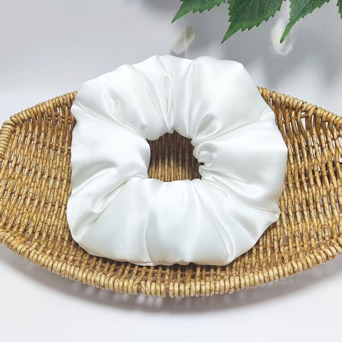 蚕云阁蚕丝家居 2025新款7cm填充缎面真丝大肠发圈 雪域白 宽度7cm一个