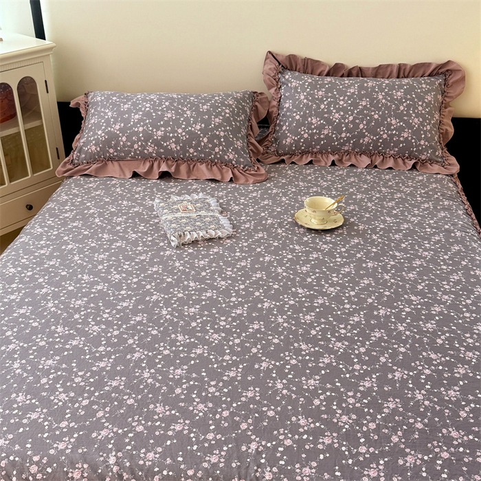 91家纺网 家纺一手货源 找家纺 梦舒羽 2025新款水洗珍珠棉单件床裙双层纱床垫保护罩三件套 玫瑰之约