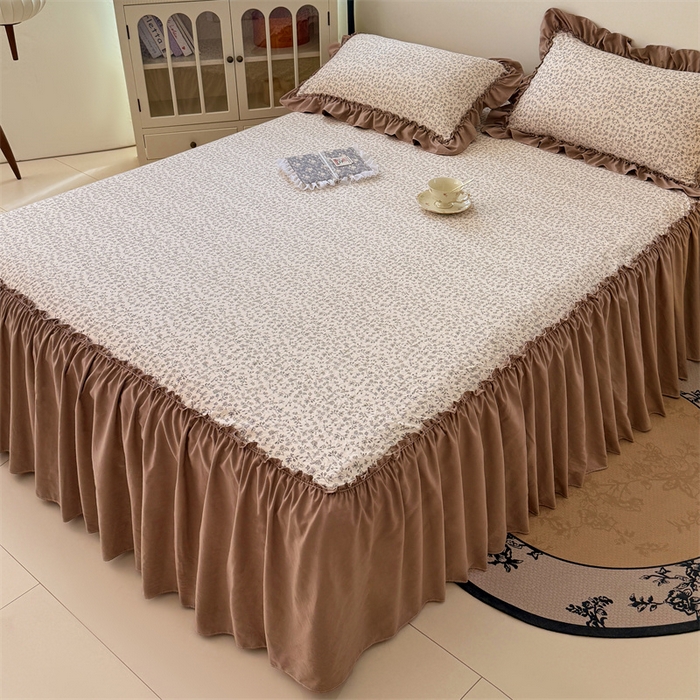 91家纺网 家纺一手货源 找家纺 梦舒羽 2025新款水洗珍珠棉单件床裙双层纱床垫保护罩三件套 柏林梦境-咖