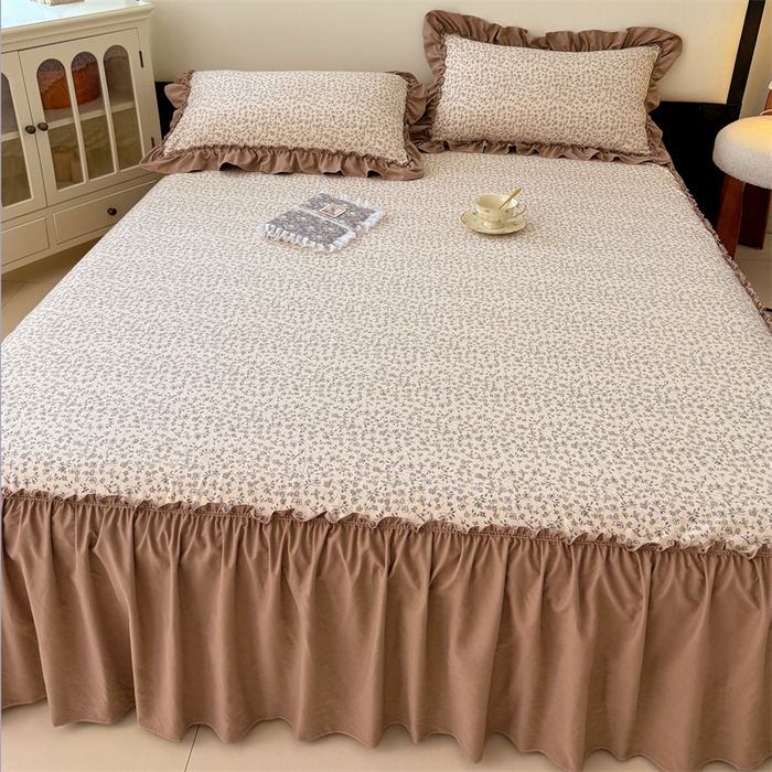 91家纺网 家纺一手货源 找家纺 梦舒羽 2025新款水洗珍珠棉单件床裙双层纱床垫保护罩三件套 柏林梦境-咖