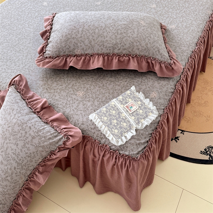 91家纺网 家纺一手货源 找家纺 梦舒羽 2025新款水洗珍珠棉单件床裙双层纱床垫保护罩三件套 墨染芳华