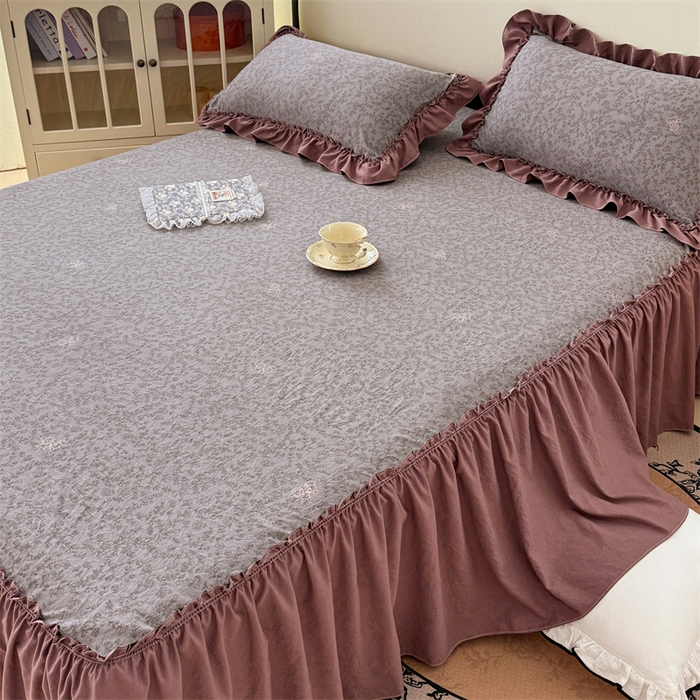 91家纺网 家纺一手货源 找家纺 梦舒羽 2025新款水洗珍珠棉单件床裙双层纱床垫保护罩三件套 墨染芳华