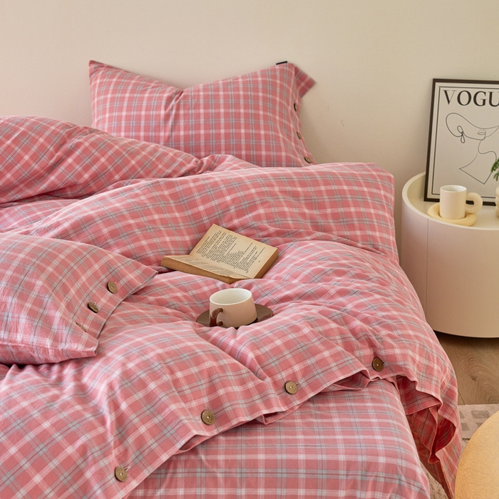 91家纺网 家纺一手货源 找家纺 贝尔 PELLHOME 全棉色织水洗棉格子单被套（可抖音代发） 梦田-粉