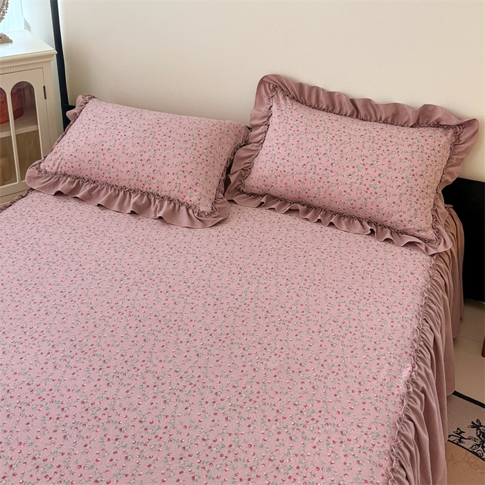 91家纺网 家纺一手货源 找家纺 梦舒羽 2025新款水洗珍珠棉单件床裙双层纱床垫保护罩三件套 樱桃季