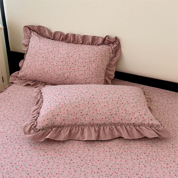 91家纺网 家纺一手货源 找家纺 梦舒羽 2025新款水洗珍珠棉单件床裙双层纱床垫保护罩三件套 樱桃季