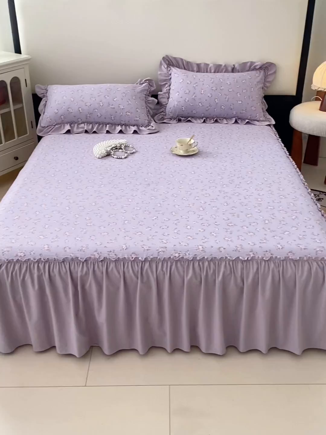 91家纺网 家纺一手货源 找家纺 梦舒羽 2025新款水洗珍珠棉单件床裙双层纱床垫保护罩三件套 紫倾心