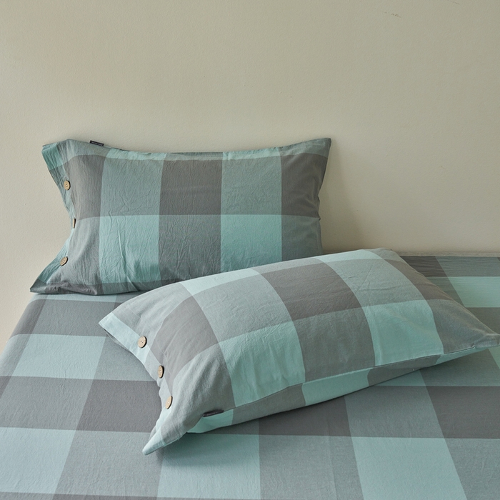 91家纺网 家纺一手货源 找家纺 （总）贝尔 PELLHOME 全棉纽扣色织水洗棉格子四件套单品系列-单枕套（可抖音代发）