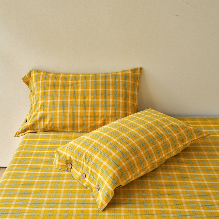 91家纺网 家纺一手货源 找家纺 （总）贝尔 PELLHOME 全棉纽扣色织水洗棉格子四件套单品系列-单枕套（可抖音代发）