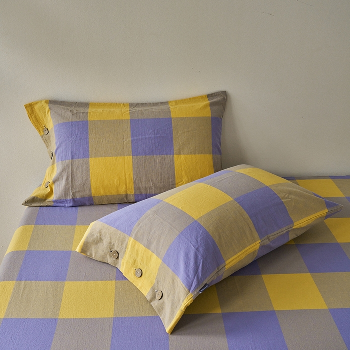 91家纺网 家纺一手货源 找家纺 贝尔 PELLHOME 全棉纽扣色织水洗棉格子四件套单品系列-单枕套（可抖音代发） 紫咖大格