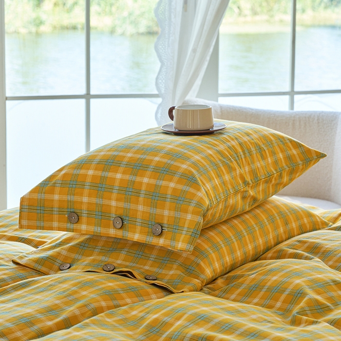 91家纺网 家纺一手货源 找家纺 贝尔 PELLHOME 全棉纽扣色织水洗棉格子四件套单品系列-单枕套（可抖音代发） 梦田-黄