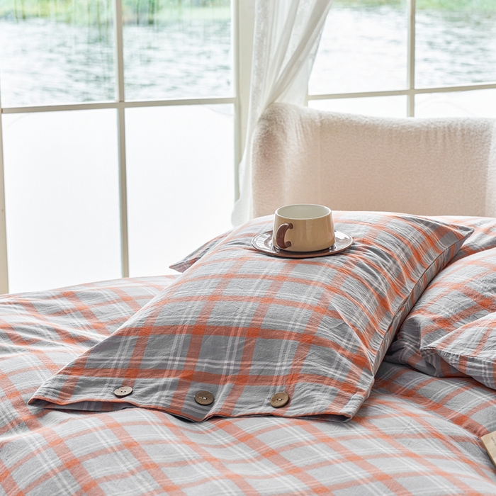 91家纺网 家纺一手货源 找家纺 贝尔 PELLHOME 全棉纽扣色织水洗棉格子四件套单品系列-单枕套（可抖音代发） 泊雅-桔