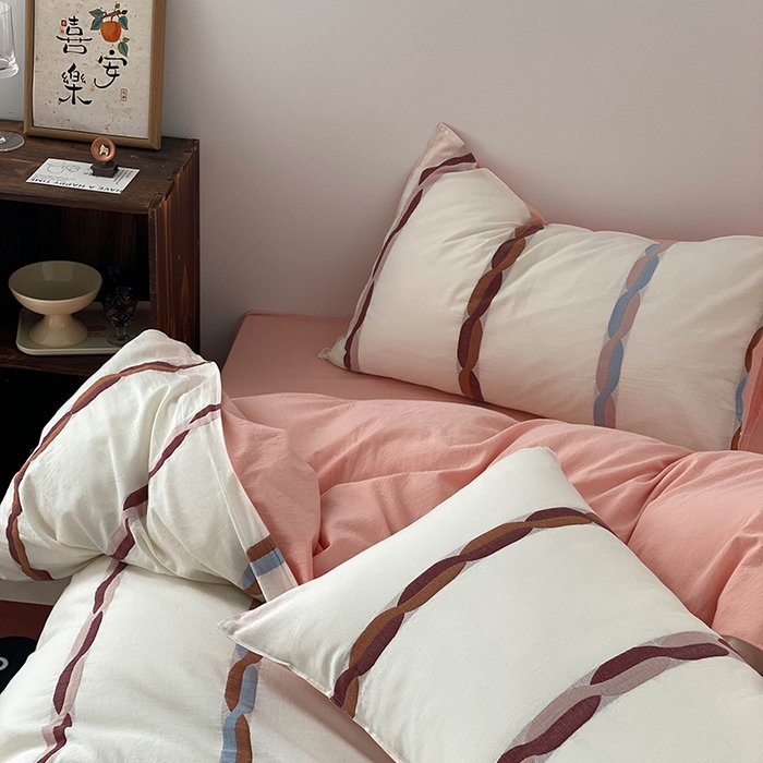 91家纺网 家纺一手货源 找家纺 贝尔 2025新款提花四件套三件套绞花系列-织梦 织梦-绞花系列（粉）