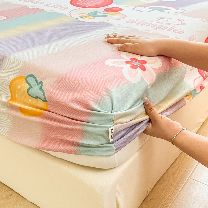 91家纺网 家纺一手货源 找家纺 眠博士 2025新款全棉混纺生态磨毛印花单床笠 磨毛床笠-七彩草莓