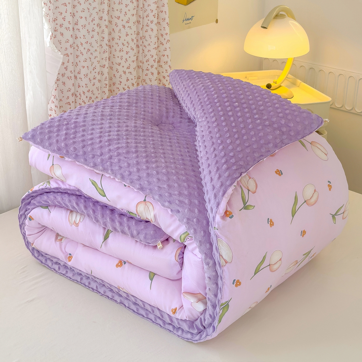 爱宝被业 2025新款A类水洗棉双层纱豆豆绒被芯 郁金香花开