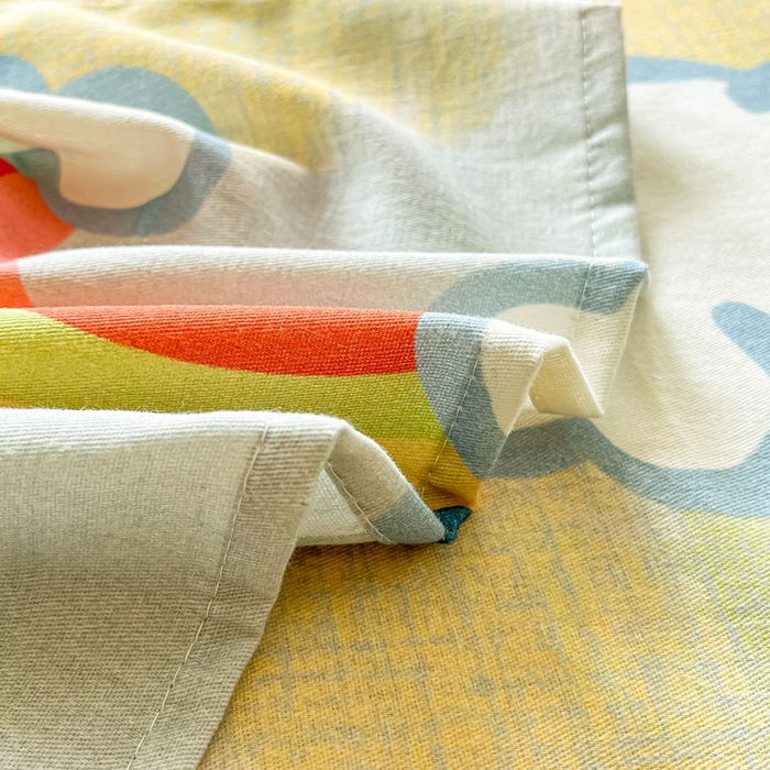 91家纺网 家纺一手货源 找家纺 眠博士 2025新款全棉混纺生态磨毛印花单床单 磨毛床单-彩虹草莓