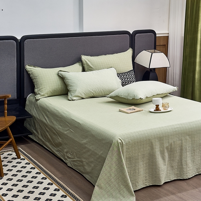 91家纺网 家纺一手货源 找家纺 （总）贝尔 2025新款urban classic枫叶全棉色织提花四件套-花边款