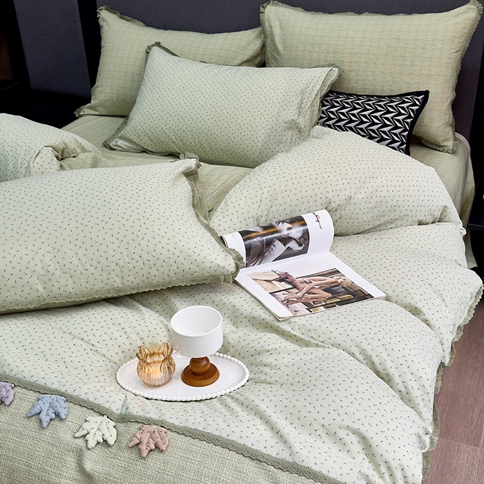 91家纺网 家纺一手货源 找家纺 （总）贝尔 2025新款urban classic枫叶全棉色织提花四件套-花边款