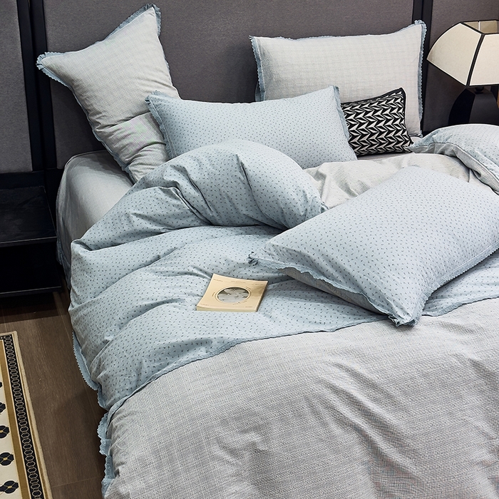 91家纺网 家纺一手货源 找家纺 贝尔 2025新款urban classic枫叶全棉色织提花四件套-花边款 天青雨