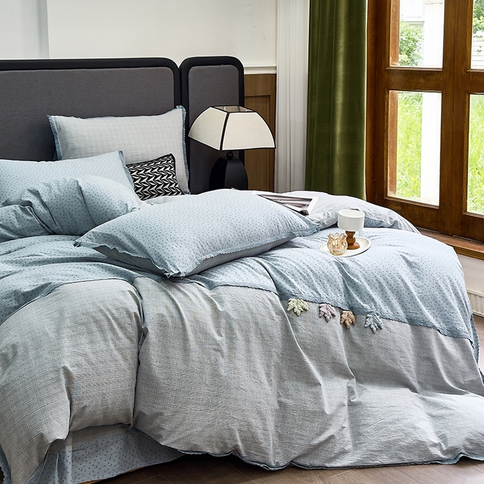 91家纺网 家纺一手货源 找家纺 贝尔 2025新款urban classic枫叶全棉色织提花四件套-花边款 天青雨