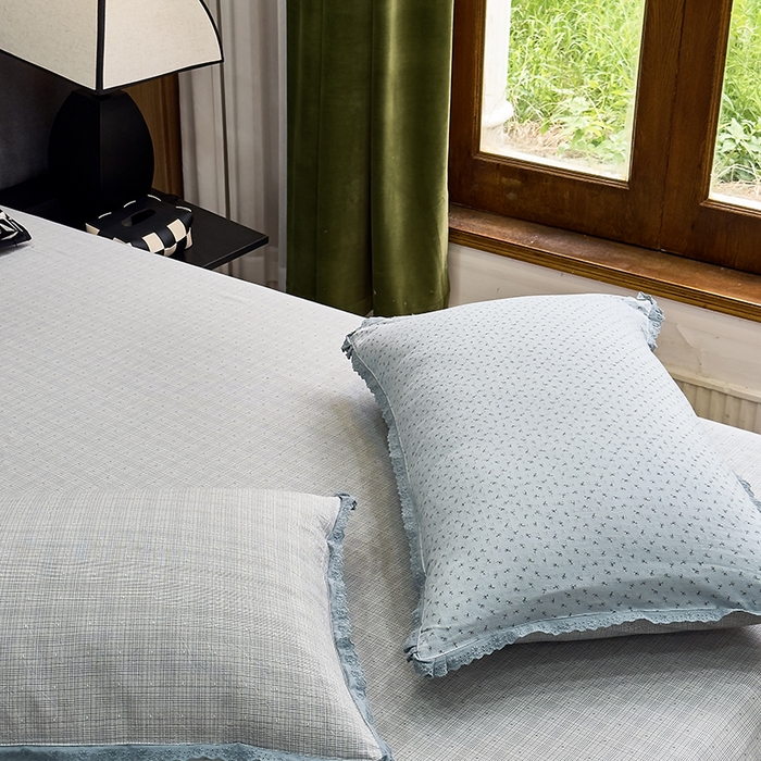 91家纺网 家纺一手货源 找家纺 贝尔 2025新款urban classic枫叶全棉色织提花四件套-花边款 天青雨