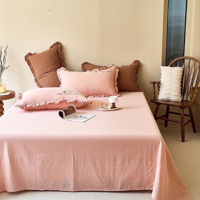 91家纺网 家纺一手货源 找家纺 （总）贝尔 2025新款全棉双层皱皱纱花边刺绣小狗四件套