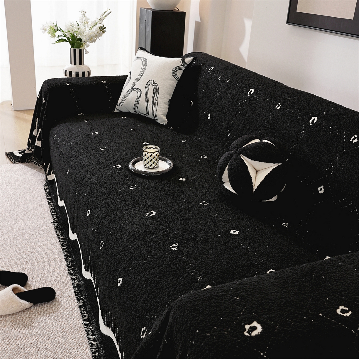 91家纺网 家纺一手货源 找家纺 共鸣沙发垫 2025新款半边绒沙发巾 半边绒黑色