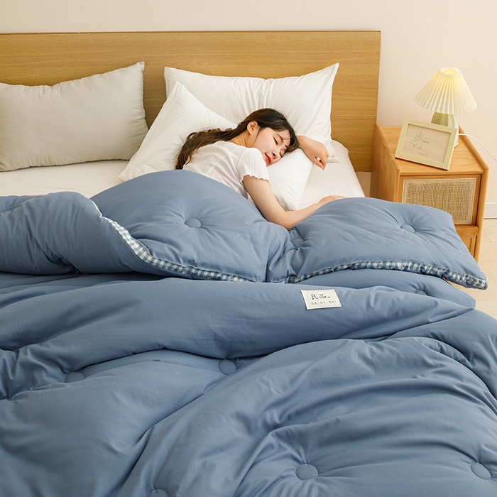 91家纺网 家纺一手货源 找家纺 米米儿家纺 2025新款无印风水洗磨毛立体大豆纤维被被子被芯 牛仔蓝