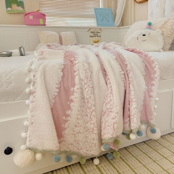 91家纺网 家纺一手货源 找家纺 潮邦创意家居 2025新款250G双色阳离子提花手工小球毯毛毯毯子暖球絮语 暖球絮语-清新粉