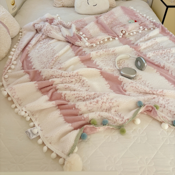 91家纺网 家纺一手货源 找家纺 潮邦创意家居 2025新款250G双色阳离子提花手工小球毯毛毯毯子暖球絮语 暖球絮语-清新粉