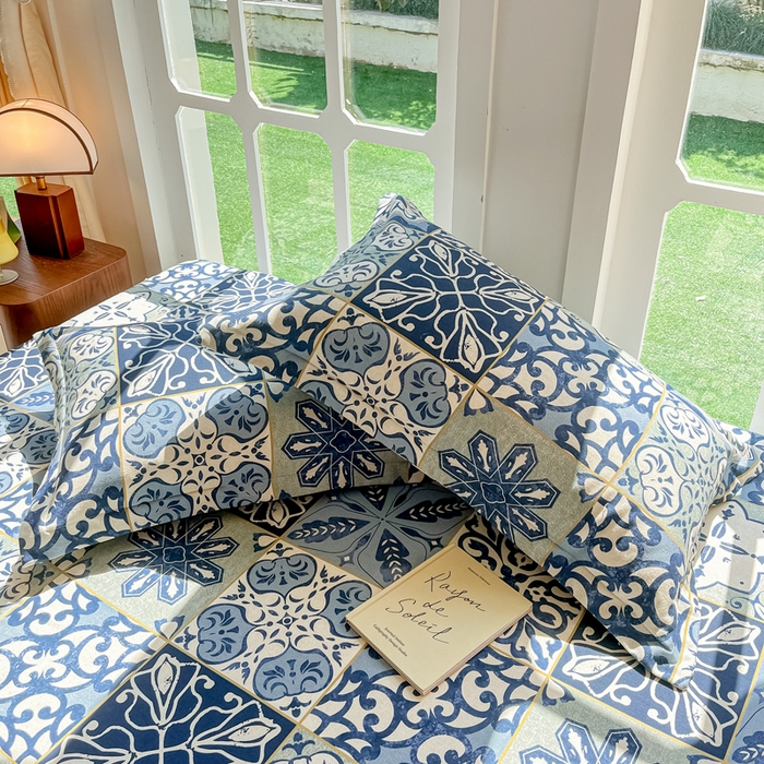 91家纺网 家纺一手货源 找家纺 眠博士 2025新款全棉混纺生态磨毛印花单枕套 磨毛枕套-浪漫蓝布