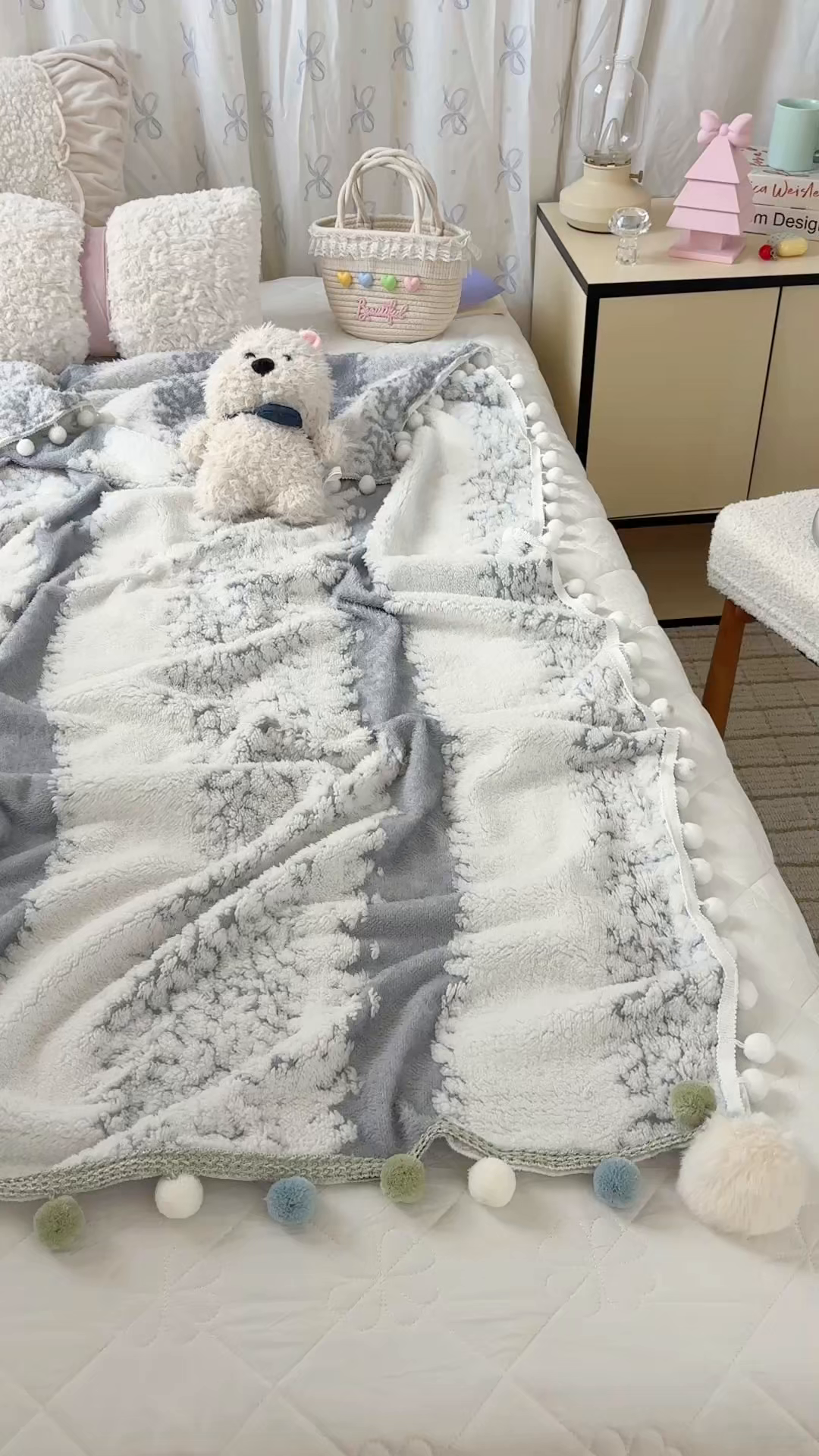 91家纺网 家纺一手货源 找家纺 潮邦创意家居 2025新款250G双色阳离子提花手工小球毯毛毯毯子暖球絮语 暖球絮语-星灰