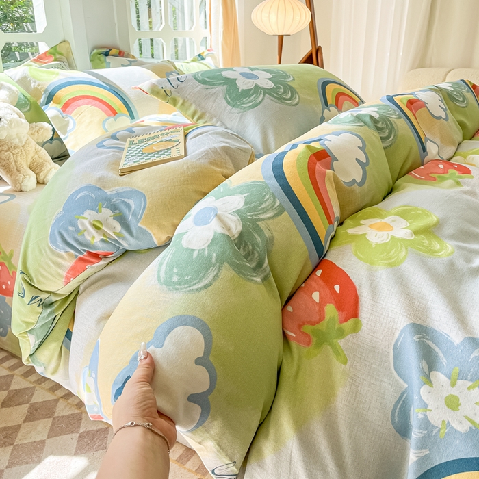 91家纺网 家纺一手货源 找家纺 眠博士 2025新款全棉混纺生态磨毛印花四件套 磨毛四件套-彩虹草莓