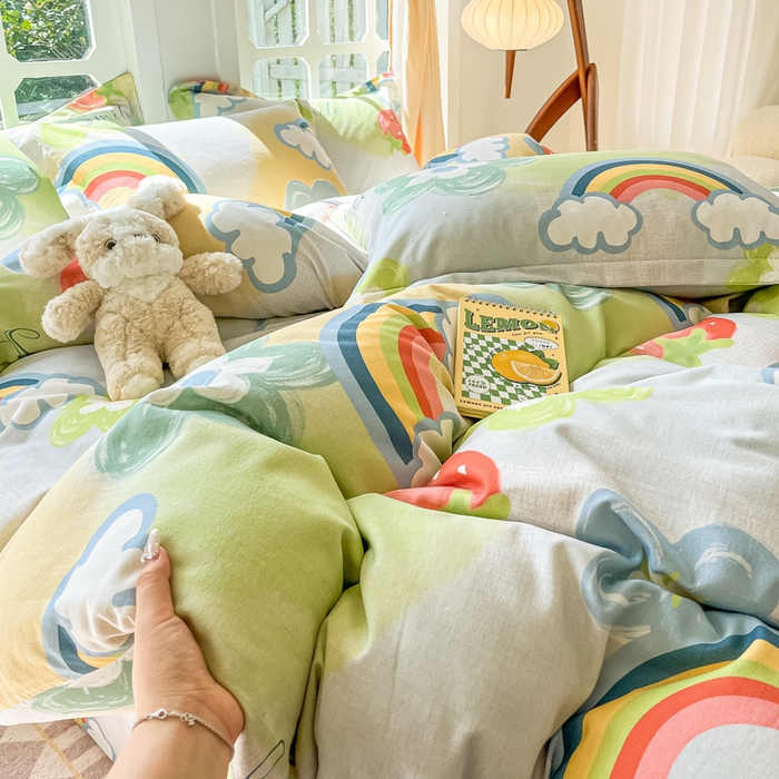 91家纺网 家纺一手货源 找家纺 眠博士 2025新款全棉混纺生态磨毛印花四件套 磨毛四件套-彩虹草莓