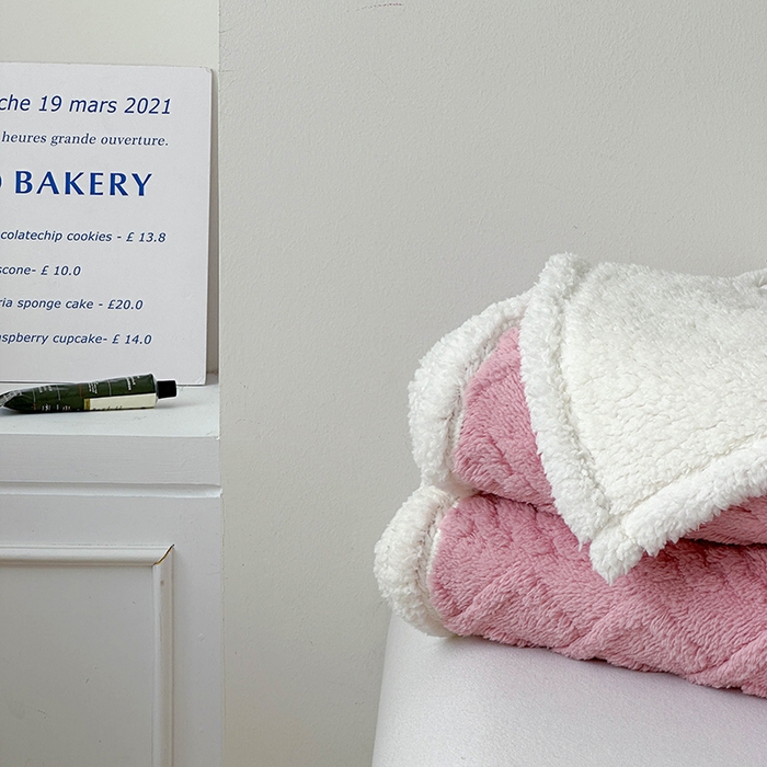 91家纺网 家纺一手货源 找家纺 （总）梵希良品家纺 2025新款新款塔芙绒羊羔绒双层毯子加厚盖毯办公室午休沙发毯毯子