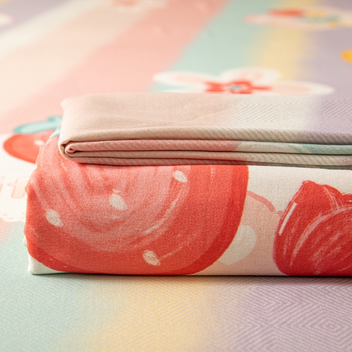 91家纺网 家纺一手货源 找家纺 眠博士 2025新款全棉混纺生态磨毛印花四件套 磨毛四件套-七彩草莓