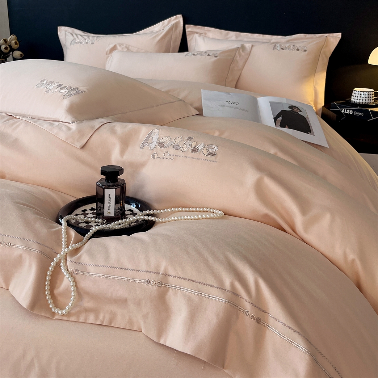 91家纺网 家纺一手货源 找家纺 鼎飞家纺 2025秋冬新款长绒棉纯棉磨毛绣花拼接四件套-以纯系列 以纯-粉玉