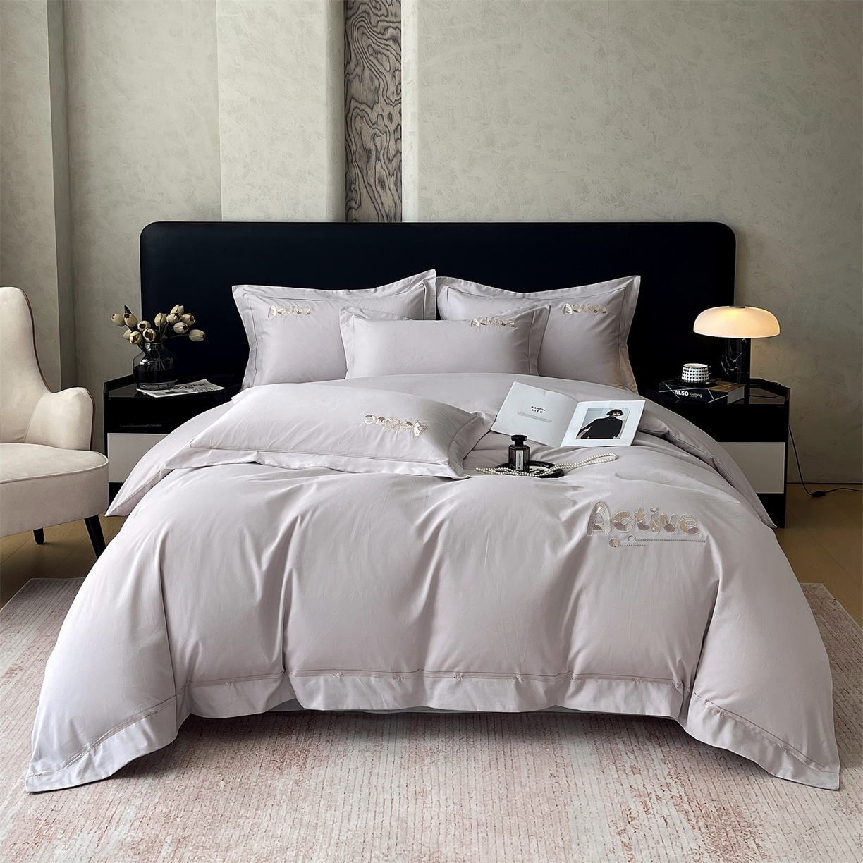 91家纺网 家纺一手货源 找家纺 鼎飞家纺 2025秋冬新款长绒棉纯棉磨毛绣花拼接四件套-以纯系列 以纯-浅灰