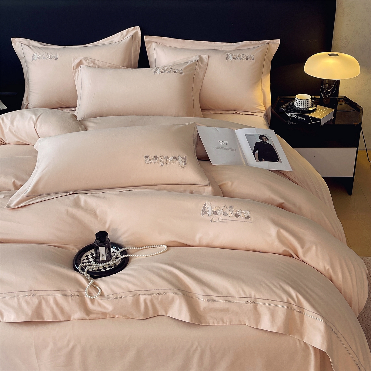 91家纺网 家纺一手货源 找家纺 （总）鼎飞家纺 2025秋冬新款长绒棉纯棉磨毛绣花拼接四件套-以纯系列