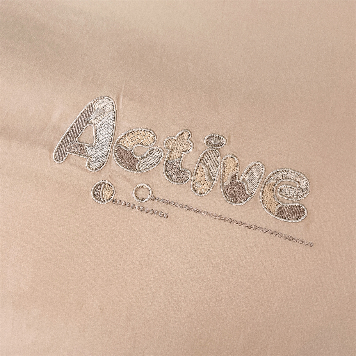 91家纺网 家纺一手货源 找家纺 （总）鼎飞家纺 2025秋冬新款长绒棉纯棉磨毛绣花拼接四件套-以纯系列