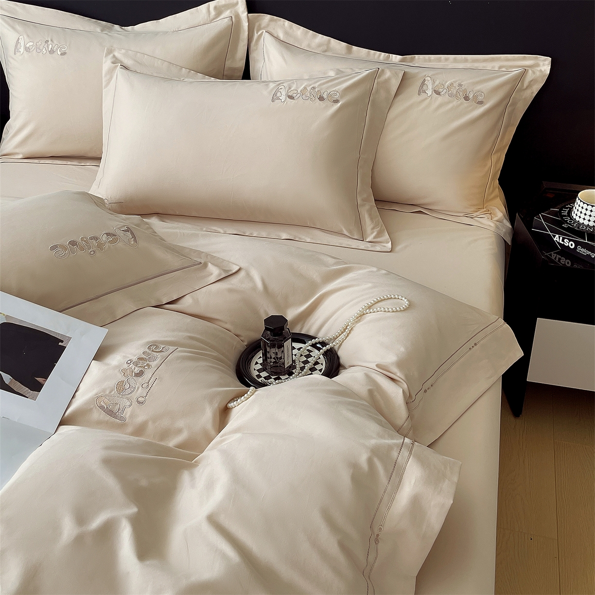 91家纺网 家纺一手货源 找家纺 鼎飞家纺 2025秋冬新款长绒棉纯棉磨毛绣花拼接四件套-以纯系列 以纯-米咖